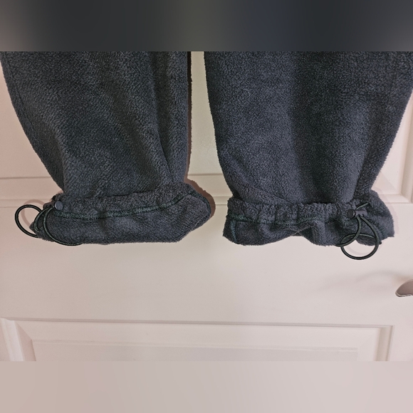 NWOT Wondery Outdoors Green Fleece Sweatpant Joggers Women's OS - Picture 7 of 10